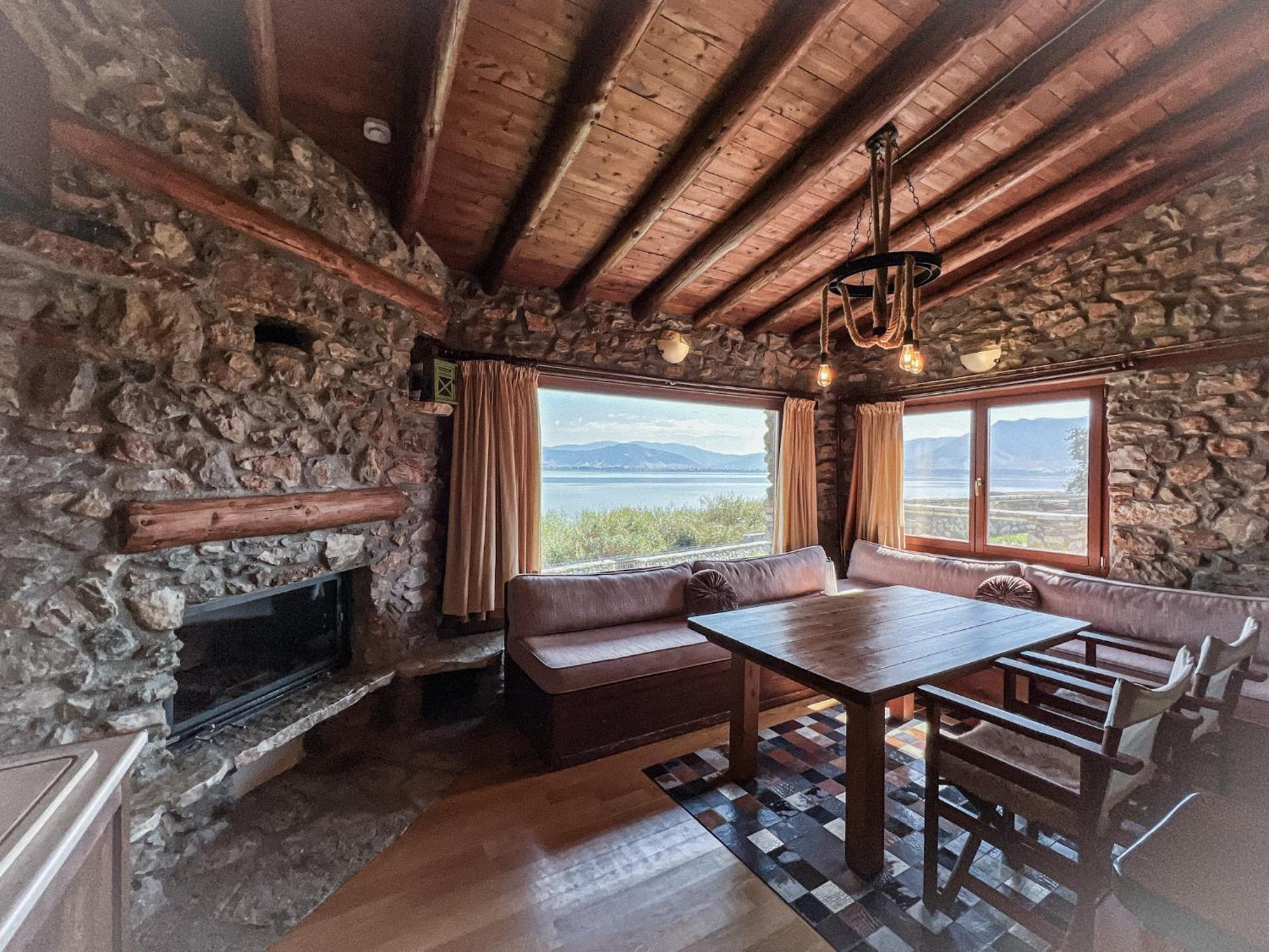 The Little Stone House By The Lake Кастория Экстерьер фото